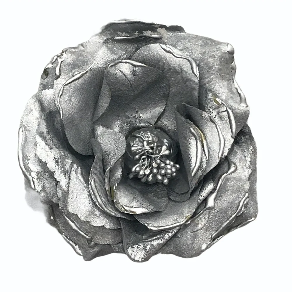 VINTAGE LARGE SILVER FABRIC BROOCH